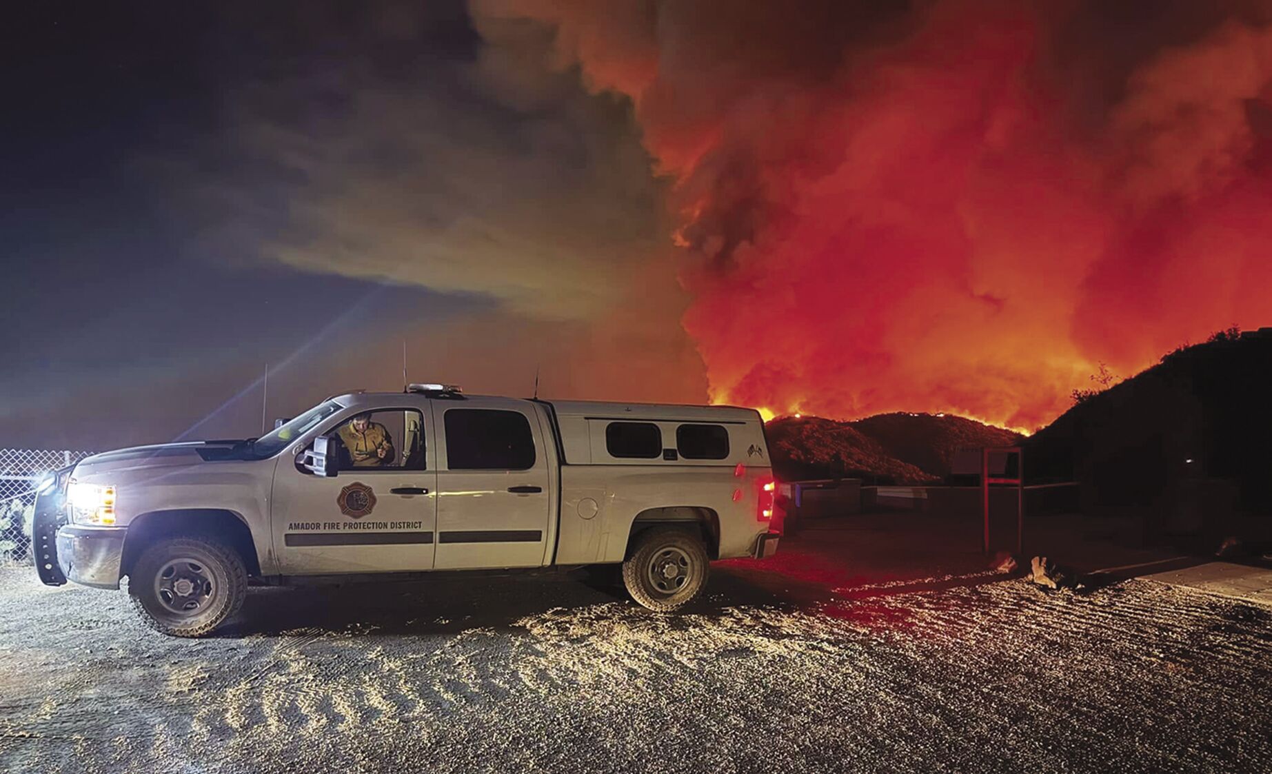 Amador crews join ‘historic’ fire fight News ledger.news