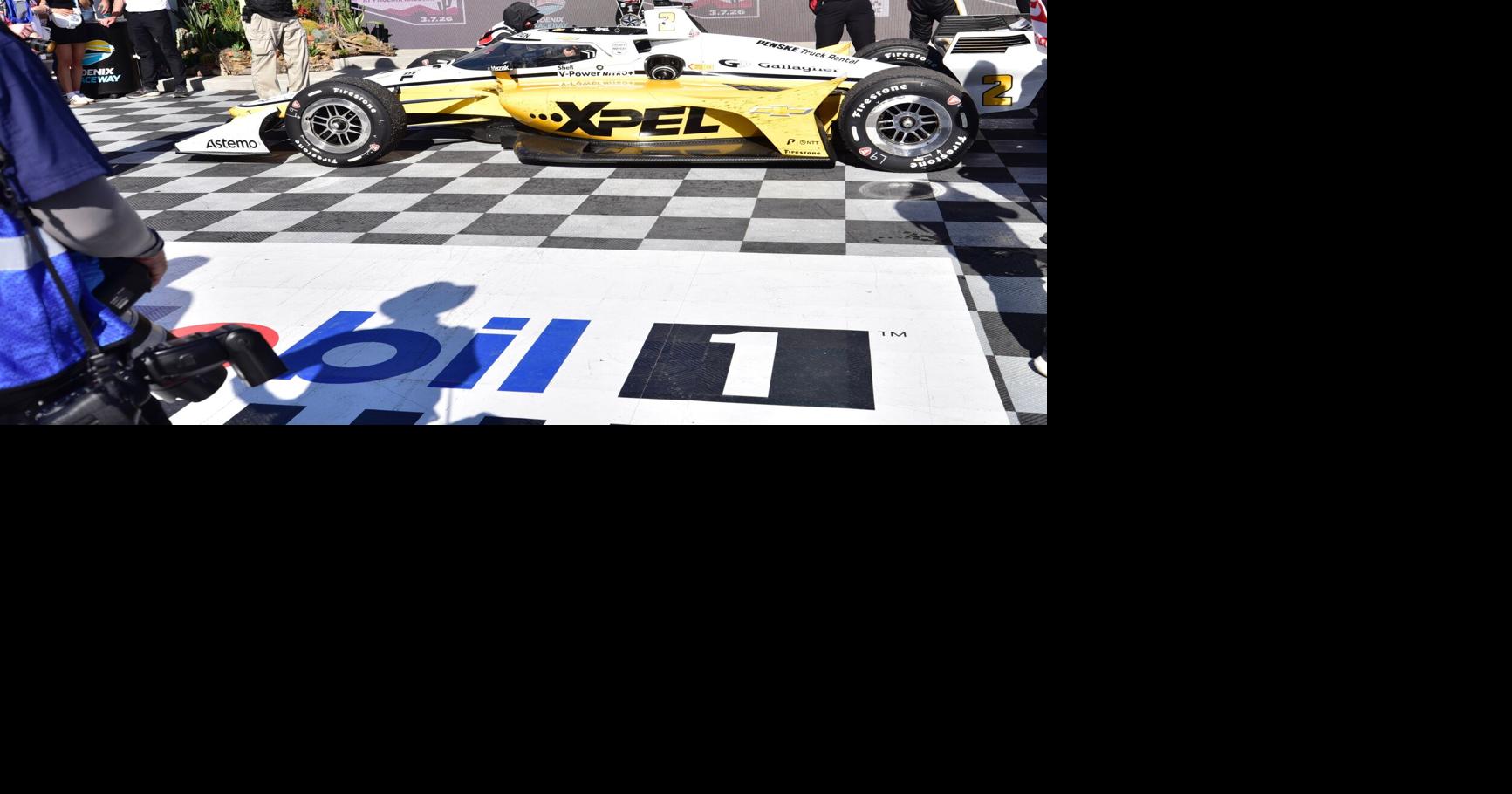 Phoenix Racetrack Doubleheader Hosts IndyCar and NASCAR Drivers | Photo ...