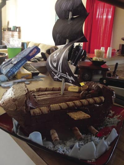 Hometown Cooking Diy Pirate Ship Birthday Cake Roots Ledger News