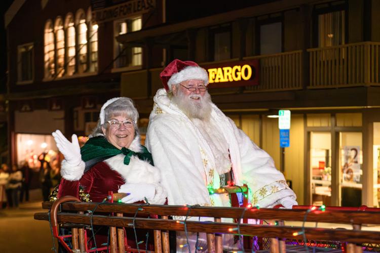 Celebrity sightings on Main Street! ledger.news