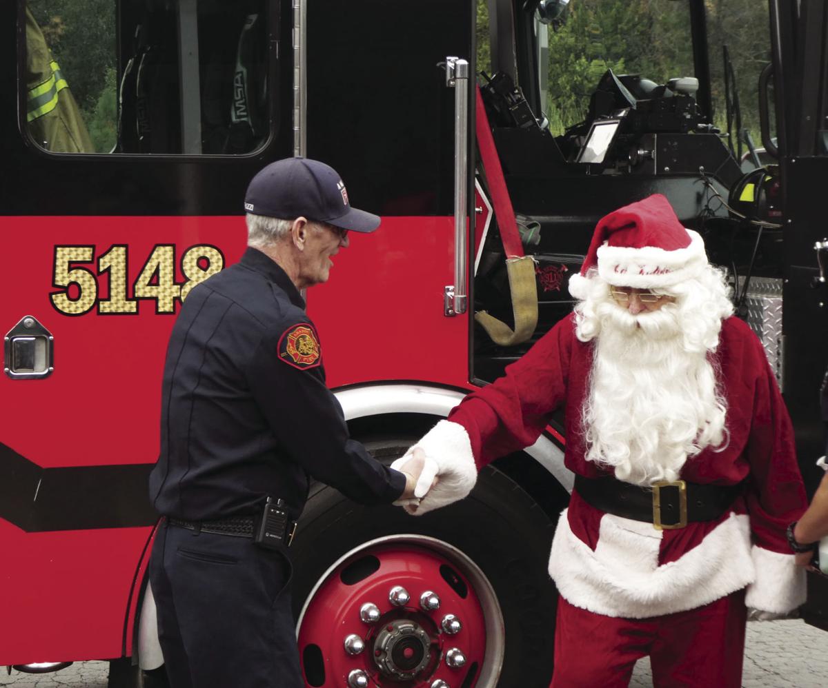 Pine Grove Is Home To One Of Santa S Most Dedicated Helpers