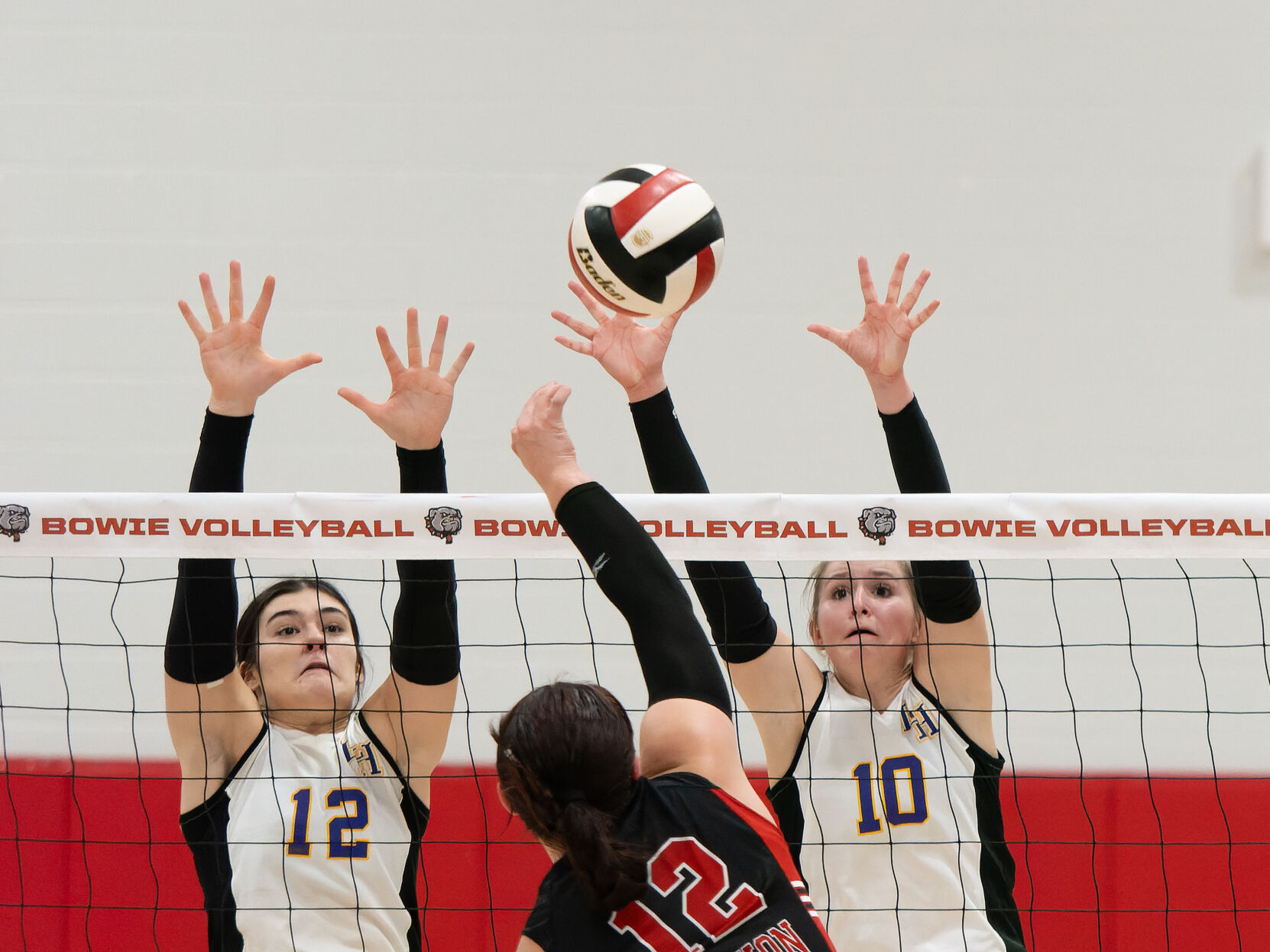 Annie Witt’s 18 Kills Propel Lady Panthers to Victory in Class 5A State Regional Quarterfinals