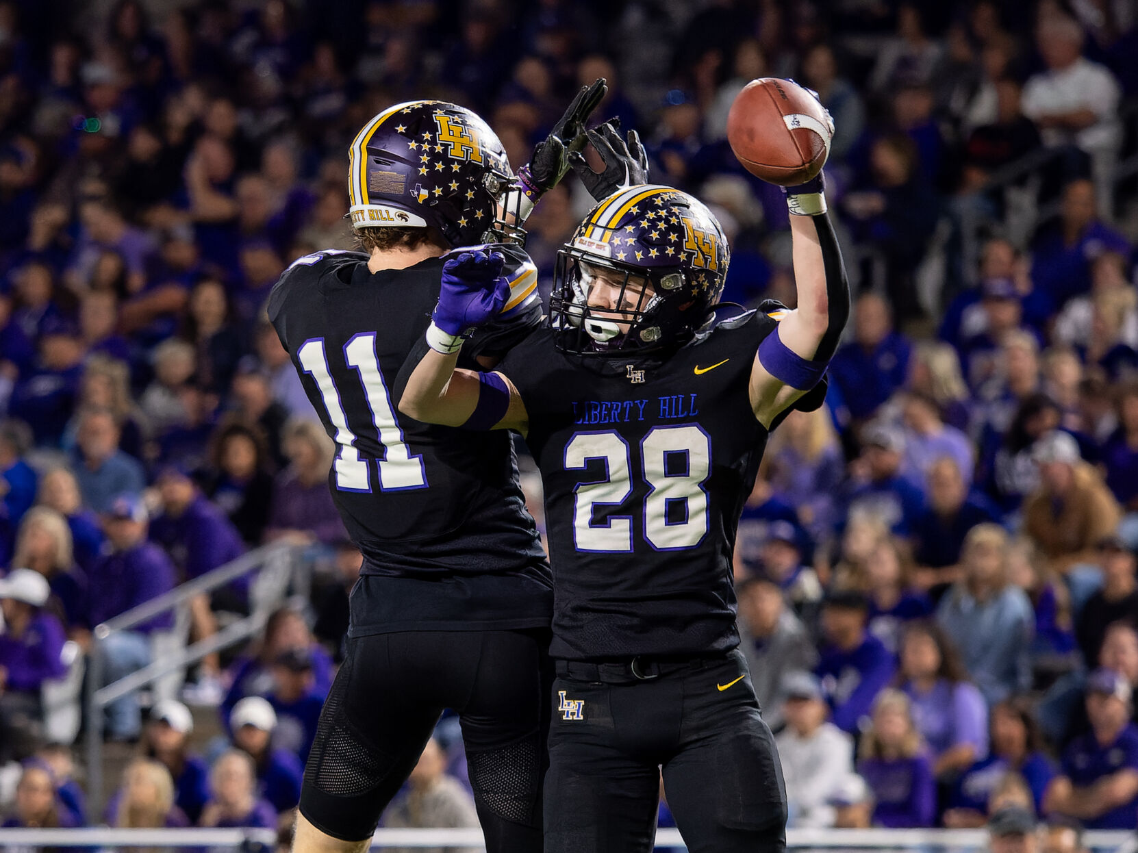 Liberty Hill Panthers fall to Port Neches-Groves Indians 42-35 in Class 5A Semifinals