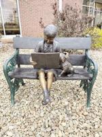 Shanklin Library now home to a new statue