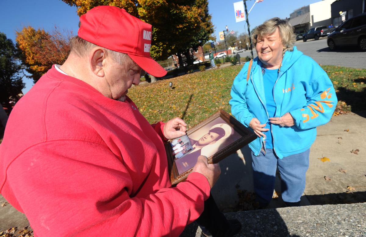 Veterans Day Parade Multimedia Lincolntimesnews Com