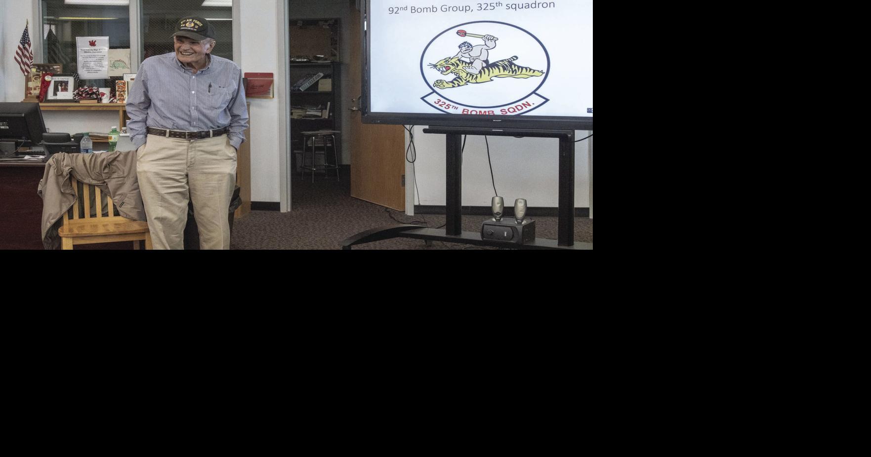 World War II veteran shares stories with West Lincoln High students ...