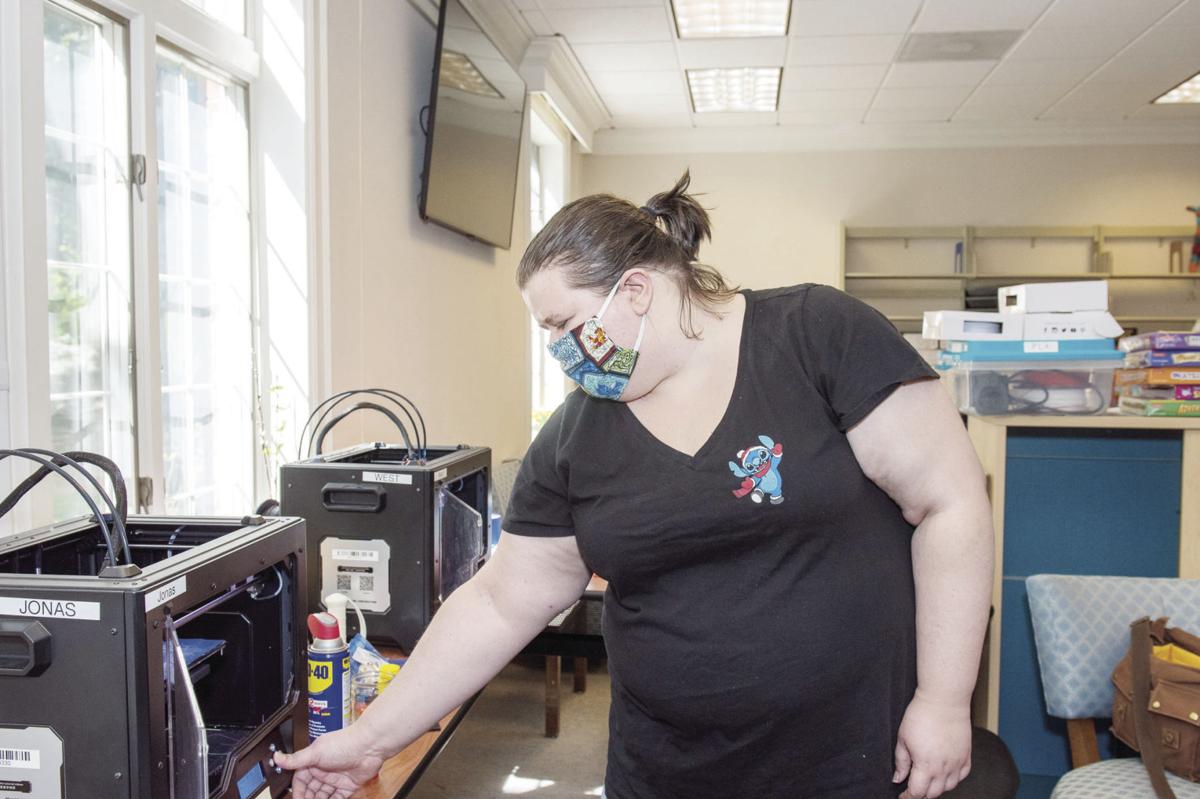 Lc Public Library Prints Donates 3d Face Mask Holders News