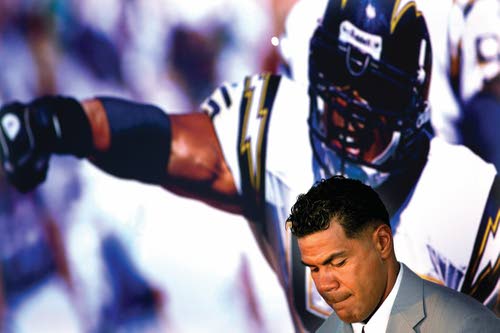 NFL great Junior Seau found dead in apparent suicide - The Columbian