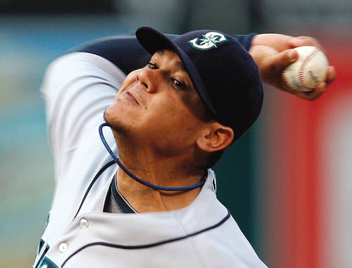 Felix Hernandez Wins First Cy Young Award, Beats Out David Price, CC  Sabathia 