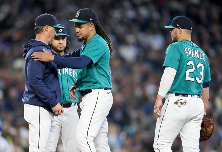 Rangers, Astros clinch playoff berths as Mariners eliminated