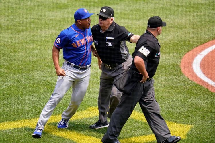 Mets pitcher Taijuan Walker allows 3 runs in blunder over foul ball