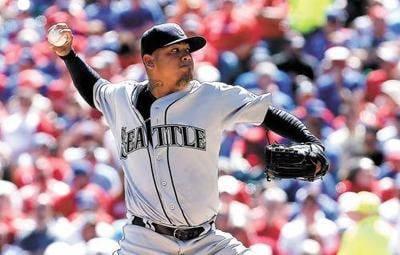 Rangers get best of King Felix in win over Mariners