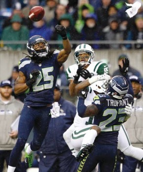 Seattle Seahawks Punt return specialist Golden Tate (81) is