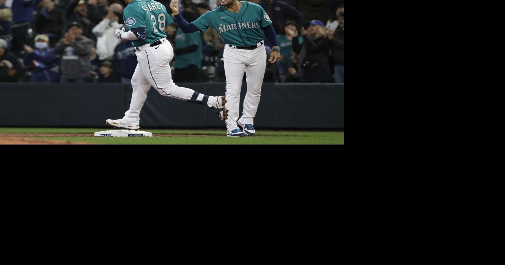 Adam Frazier gives the Mariners the lead with an RBI double in the 9th! :  r/baseball