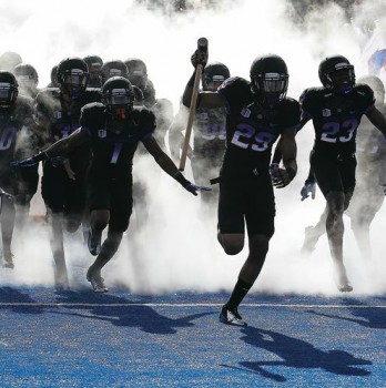 Boise State is back in black: The Broncos bring back their black uniforms