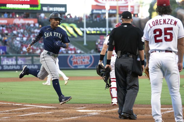 Mariners' Cal Raleigh, Andres Munoz and Jesse Winker undergo