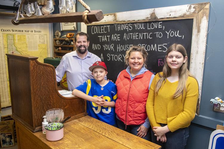 New antique shop gives life to old things, Business, Lewiston Tribune