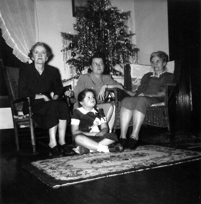 Blast from the Past / 1952: Four generations for Christmas in Gilbert