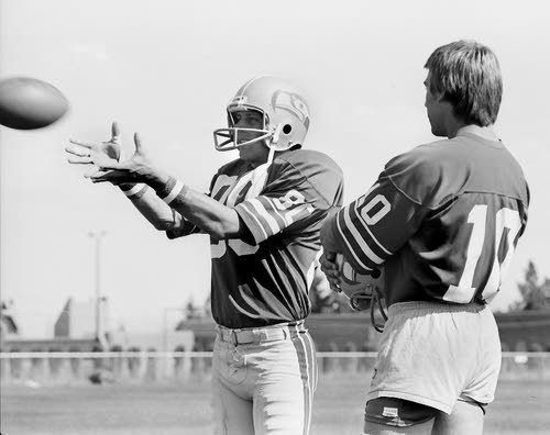 Wide Receiver Steve Largent of the Seattle Seahawks runs with the