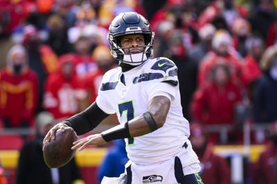 Seahawks' QB Smith wins NFL comeback player honor