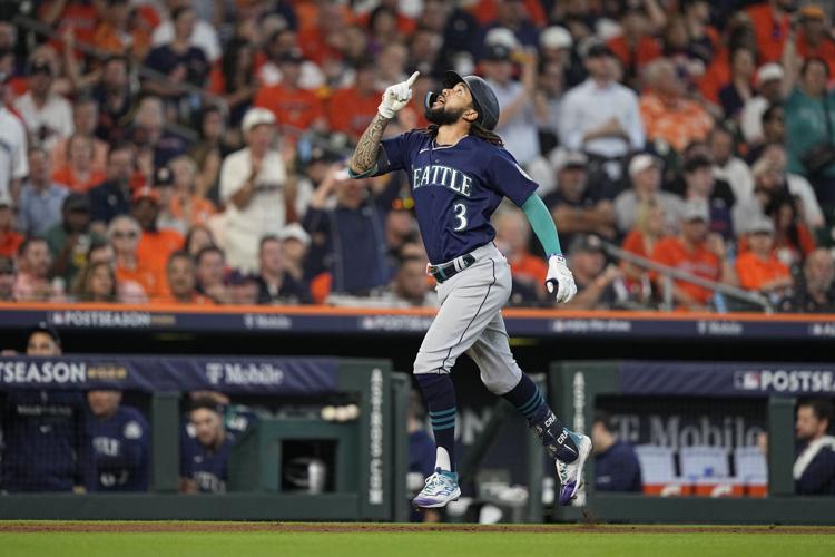 Mariners win 9th straight behind Suárez's 3-run home run - The Columbian