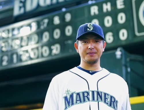 Mariners' Hisashi Iwakuma tosses no-hitter against Orioles