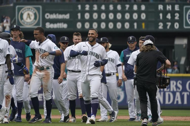 Toro's single in 9th sends Mariners past Athletics, Sports news, Lewiston  Tribune