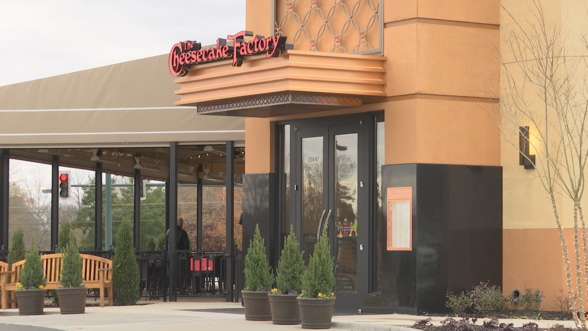 The Cheesecake Factory opens 200th location in Chattanooga