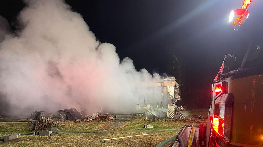 Mobile home destroyed by early morning fire | Local News | local3news.com