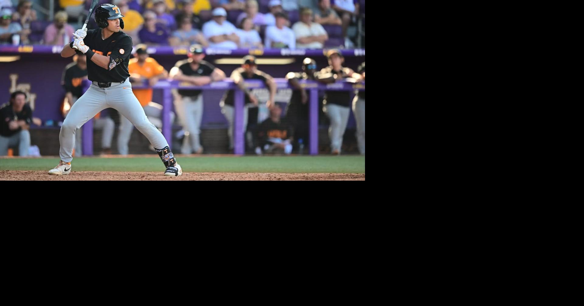 #7 LSU scores 12 unanswered runs to knock off #6 Tennessee, hand Vols ...