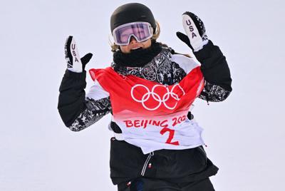 Snowboarder Chloe Kim grabs Olympic gold for US with epic first run