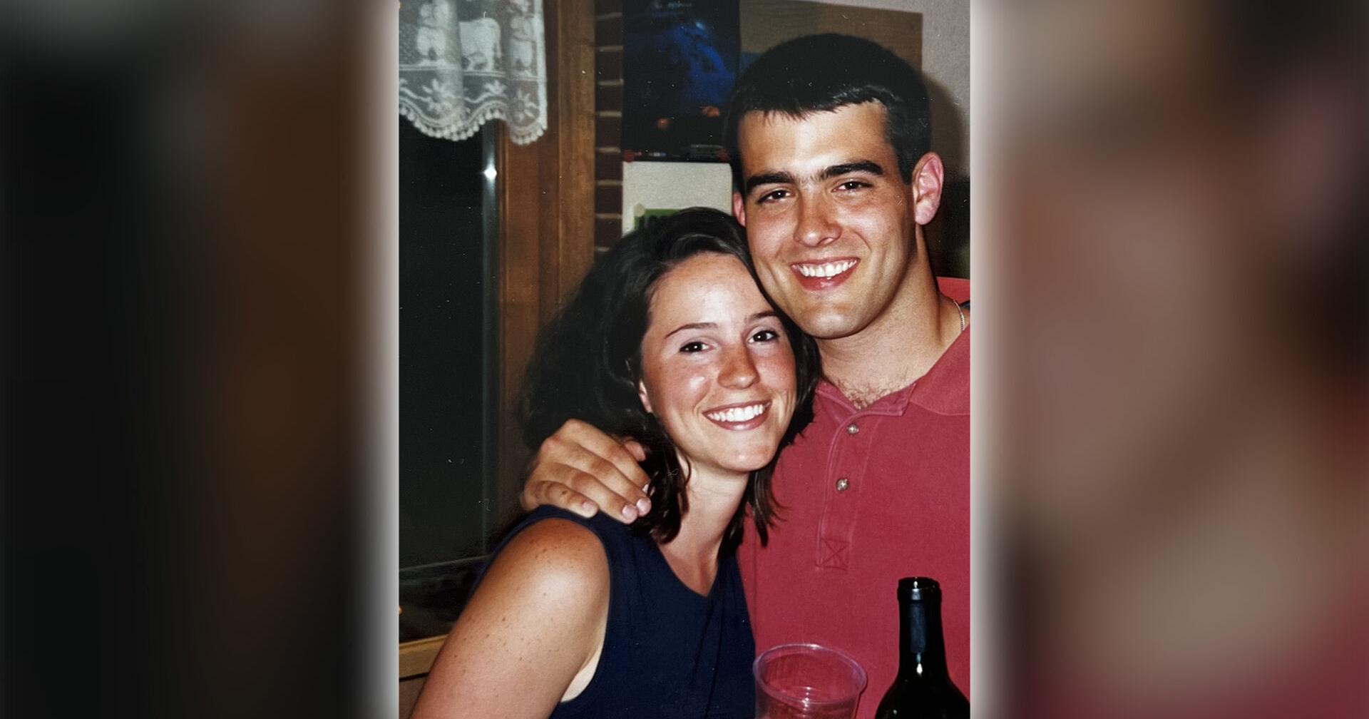 They fell in love backpacking through Europe, then they lost each other, now married for 24 years - Vimarsana News