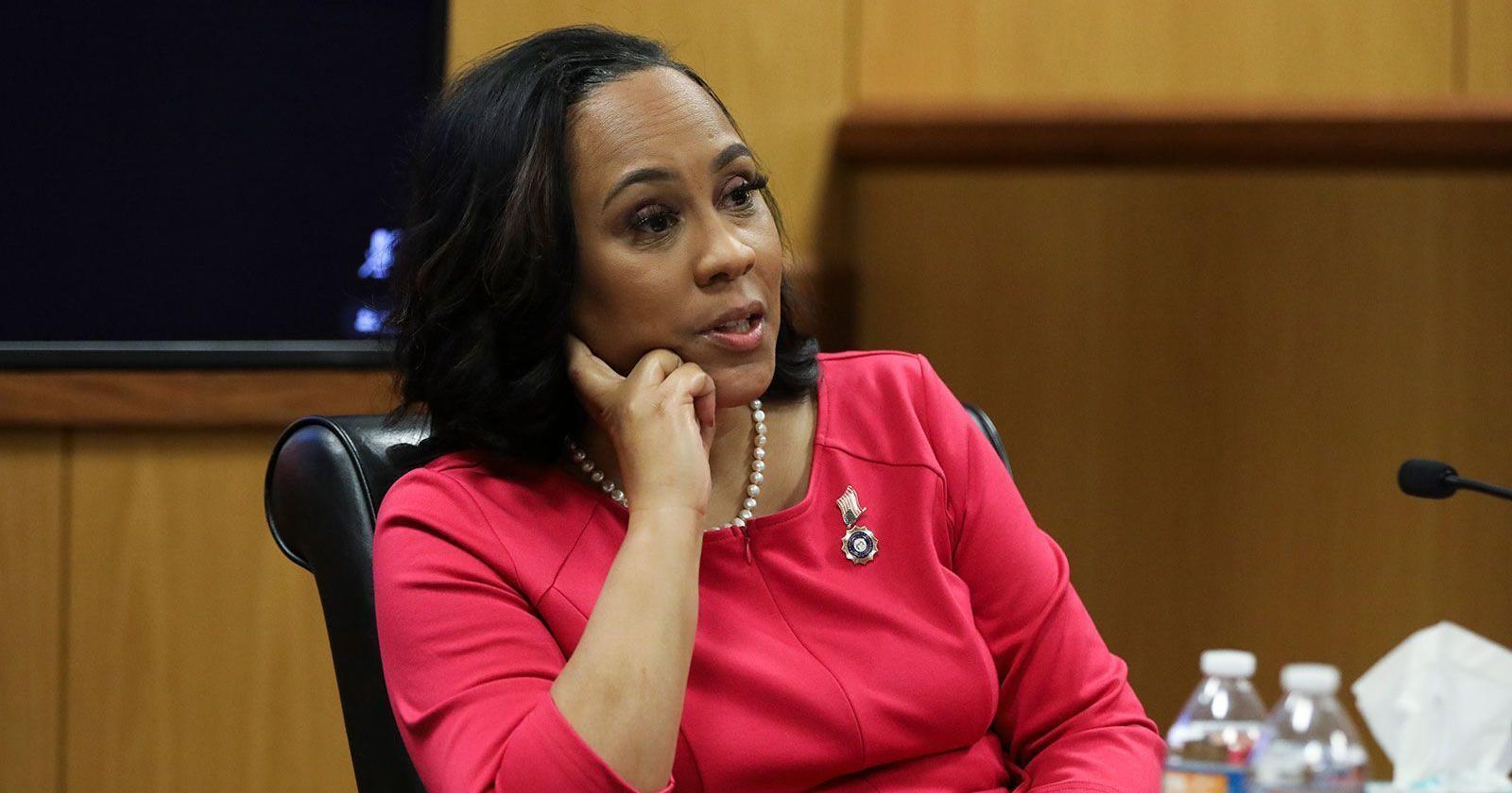 DA Fani Willis testified she paid cash during trips with top prosecutor. One winery host remembers her paying in paper bills - Vimarsana News
