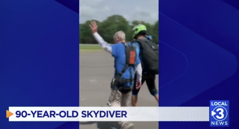 90-year-old completes his third skydiving jump to celebrate birthday ...