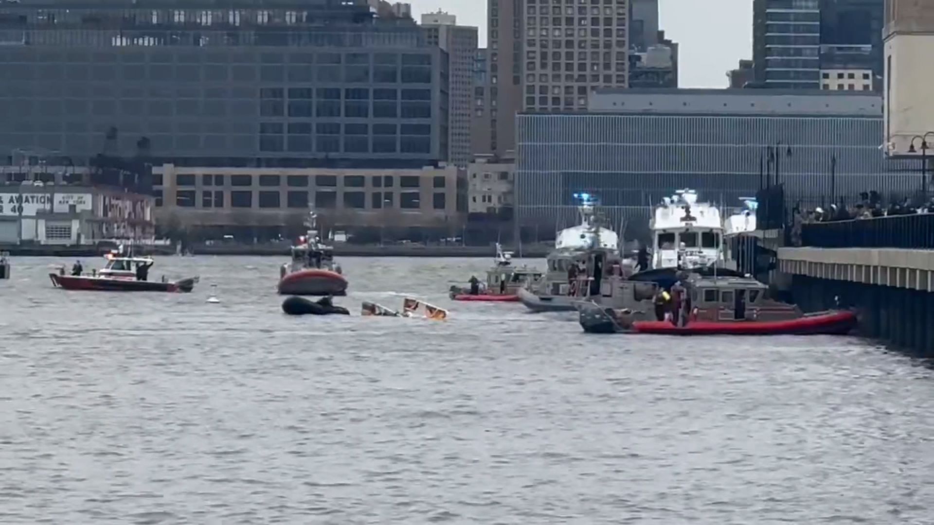 5 people pulled from deadly helicopter crash in Hudson River as ...
