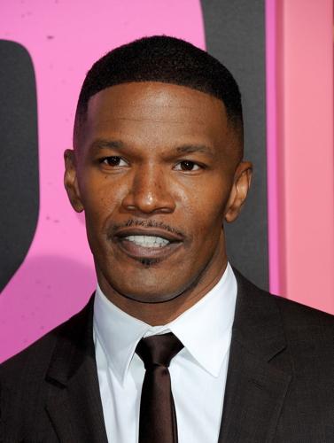 Jamie Foxx Left 'Paralyzed & Blind' From 'Blood Clot In Brain