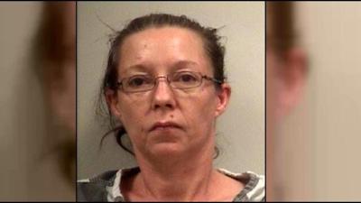 Intoxicated woman, on stolen horse, tries to shoplift  at Alabama store