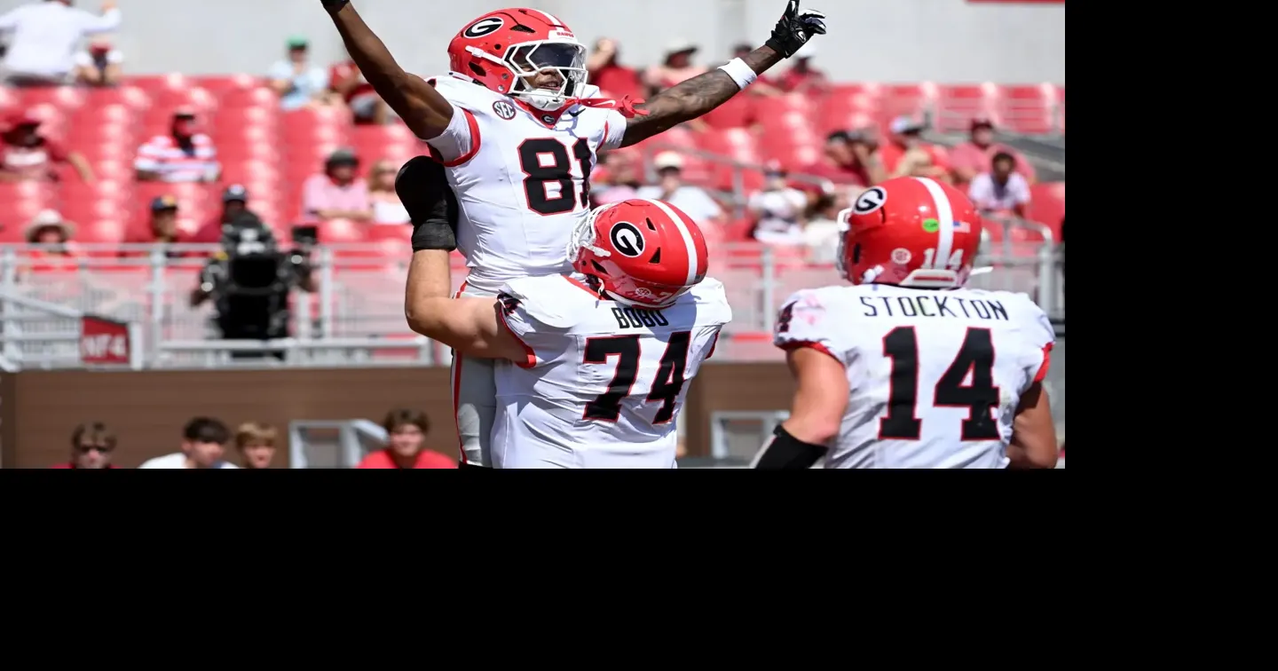 #2 Georgia Bulldogs open SEC play with 45-17 win over Arkansas Razorbacks