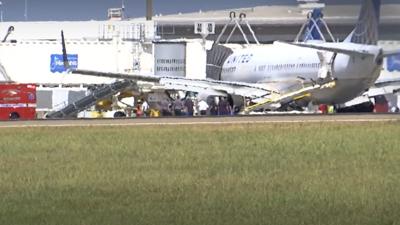 United flight emergency landing due to severe turbulence | Regional