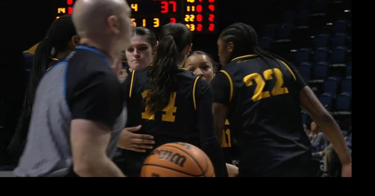 Izzy McPherson's career day lifts Mocs women to 11th consecutive win, beating Samford 61-40