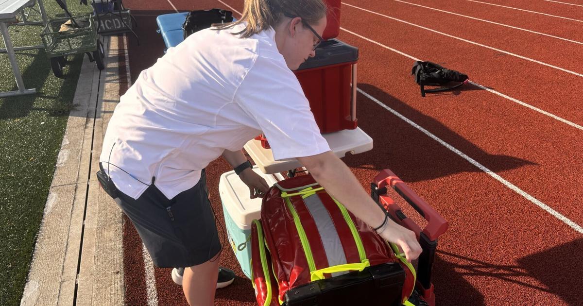 Athletic trainers help keep Tennessee high school football players safe in the heat