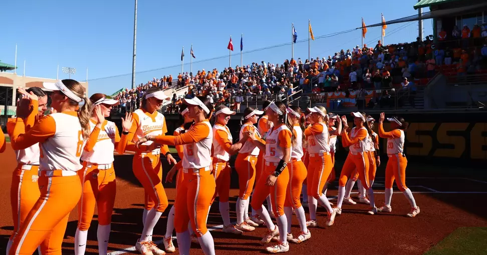 #1 Tennessee Lady Vols stay undefeated with pair of wins over Penn State, NC Central