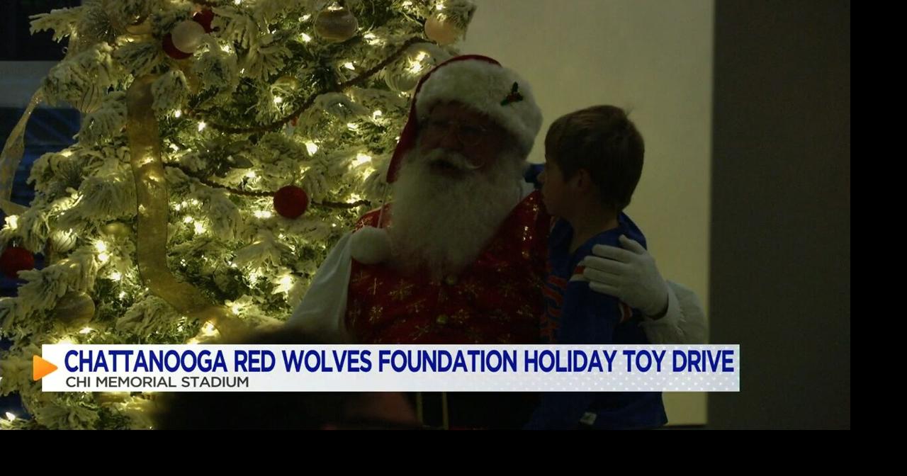 Chattanooga Red Wolves Foundation, Keller Williams team up for holiday