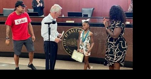Dalton 8-year-old track star honored by mayor and city council - Vimarsana News