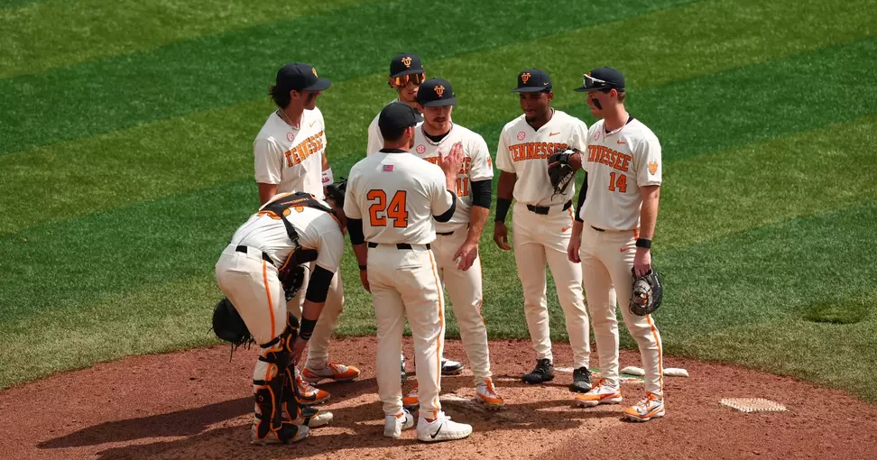 Vols bullpen collapses late, Tennessee falls 16-6 to LSU Tigers in 12 innings
