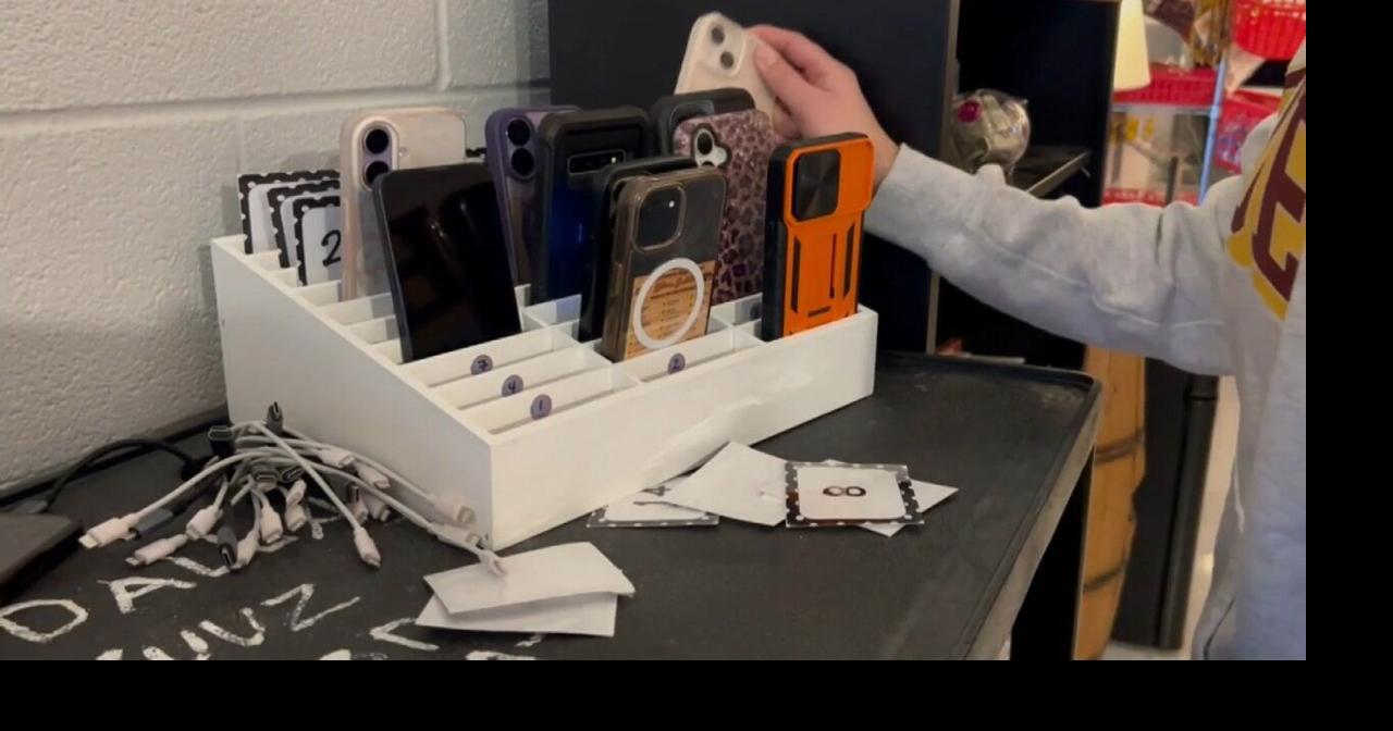 Georgia could expand phone ban to high schools