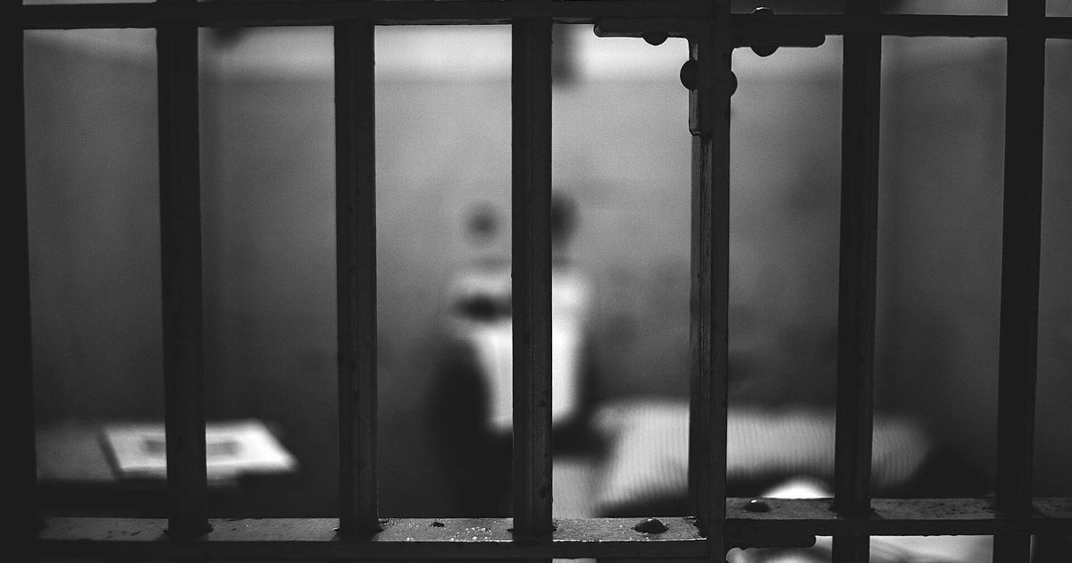 TBI: Former Knoxville police officer indicted on abuse of corpse charge