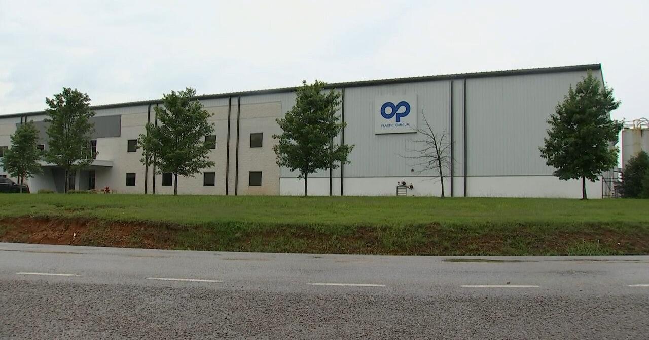 Employees fearful after man killed in parking lot of Plastic Omnium - Vimarsana News