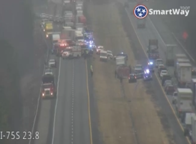 UPDATE: I-75 southbound reopens following multi-vehicle crash in ...