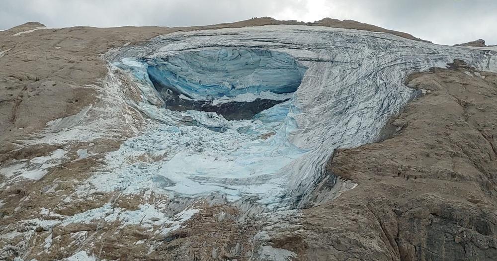 Alpine glacier chunk detaches, killing at least 6 hikers - Vimarsana News